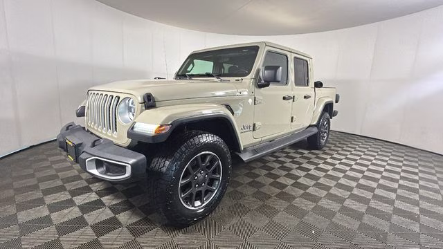 2020 Gobi Clearcoat Jeep Gladiator Overland 4X4 Truck