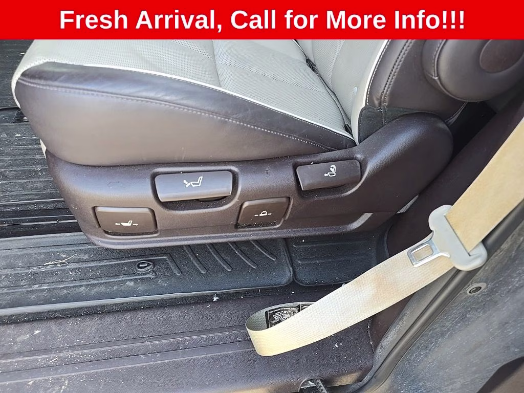 2016 Aurora Black Pearl Kia Sedona SXL FWD Van