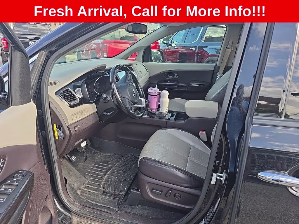 2016 Aurora Black Pearl Kia Sedona SXL FWD Van