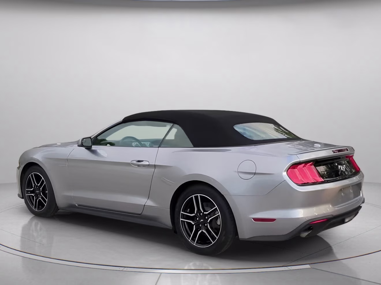 2020 Iconic Silver Metallic Ford Mustang EcoBoost Premium RWD Convertible