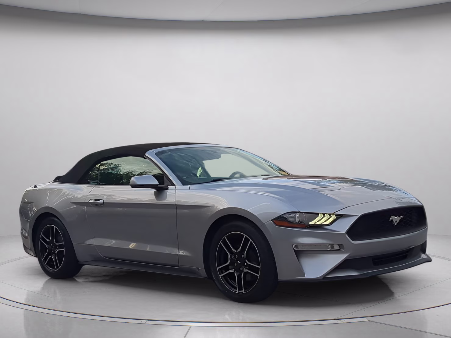 2020 Iconic Silver Metallic Ford Mustang EcoBoost Premium RWD Convertible