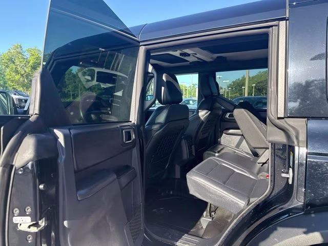 2025 Shadow Black Ford Bronco Badlands 4X4 Convertible