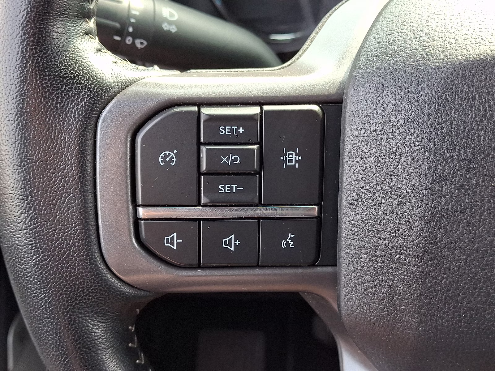 2021 Agate Black Metallic - UM Ford F-150 XLT 4X4