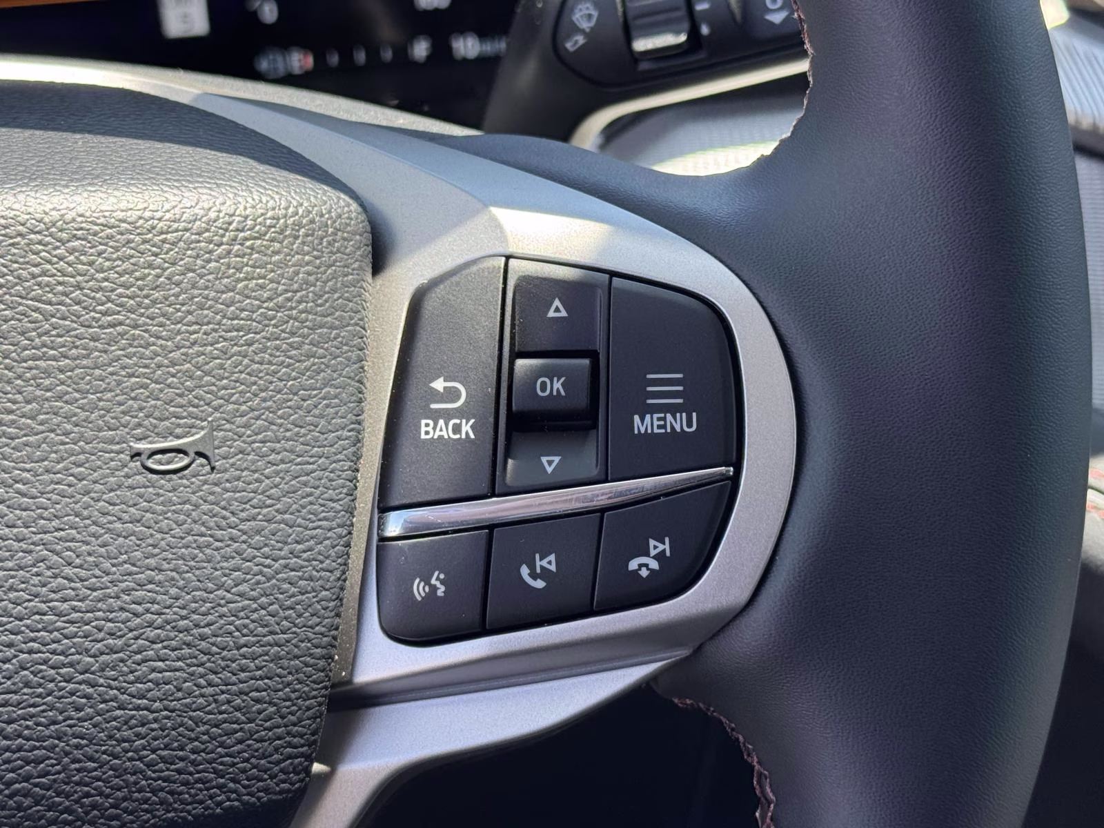 2026 Gray Ford Explorer Active 4X4 SUV