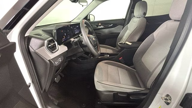 2024 Summit White Chevrolet Trailblazer LT FWD SUV