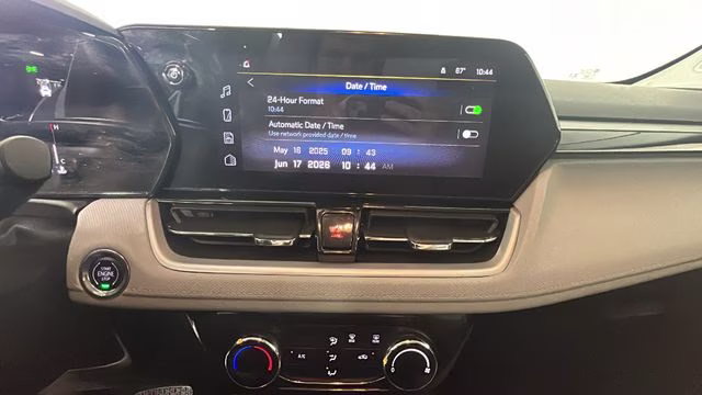 2024 Summit White Chevrolet Trailblazer LT FWD SUV
