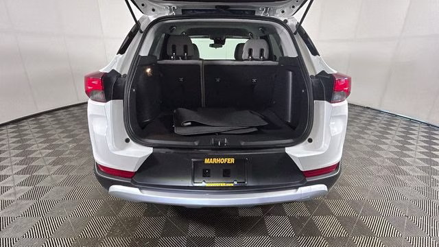 2024 Summit White Chevrolet Trailblazer LT FWD SUV