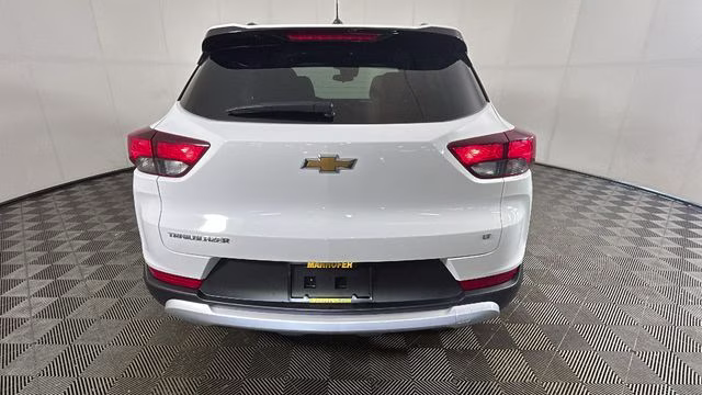 2024 Summit White Chevrolet Trailblazer LT FWD SUV