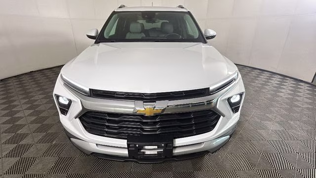 2024 Summit White Chevrolet Trailblazer LT FWD SUV