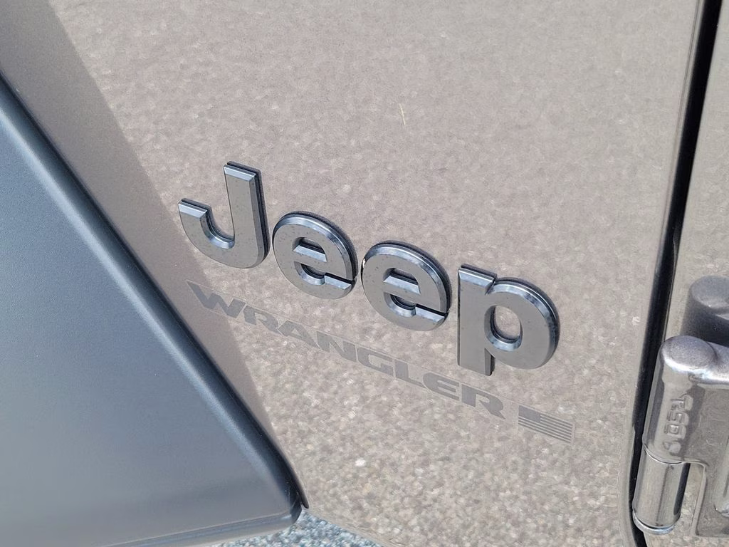 2024 Granite Crystal Metallic Clearcoat Jeep Wrangler Sport S 4X4 SUV