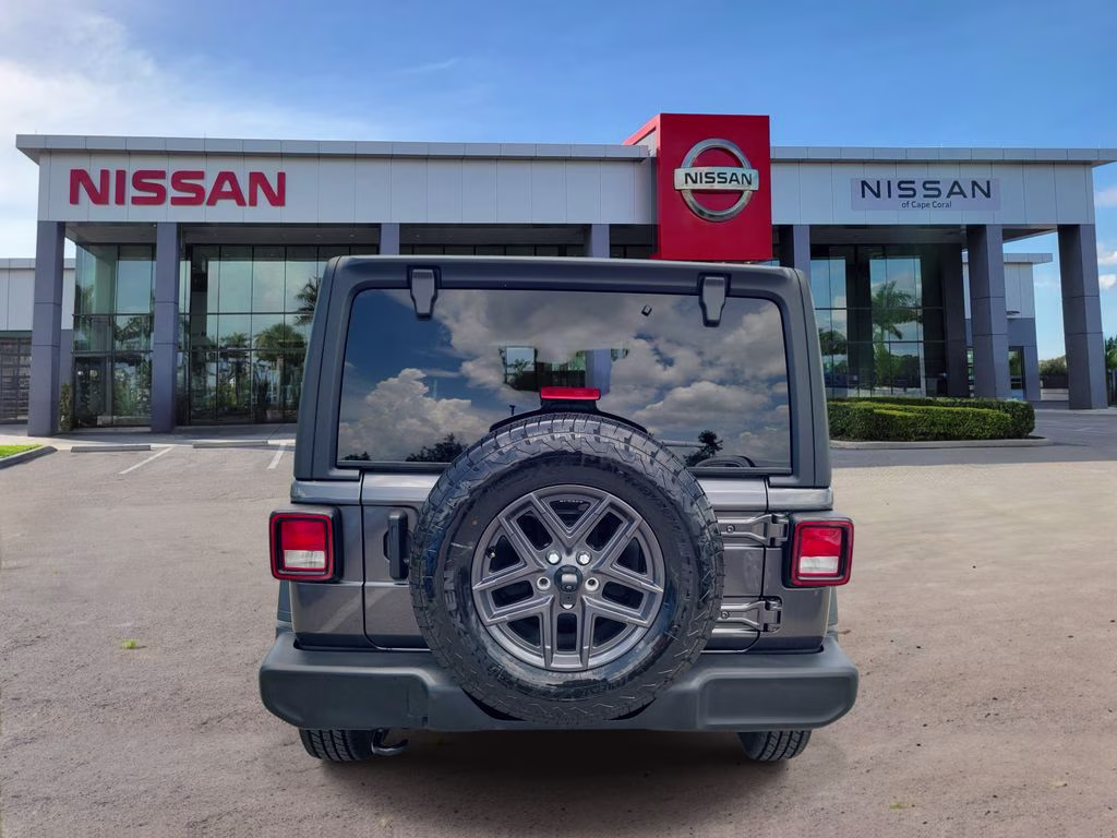 2024 Granite Crystal Metallic Clearcoat Jeep Wrangler Sport S 4X4 SUV