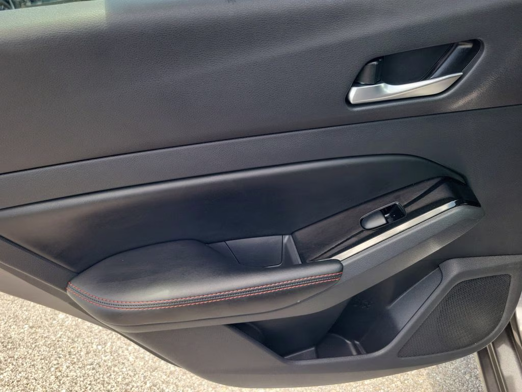 2024 Gun Metallic Nissan Altima 2.5 SR FWD Sedan
