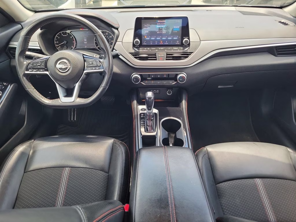 2024 Gun Metallic Nissan Altima 2.5 SR FWD Sedan