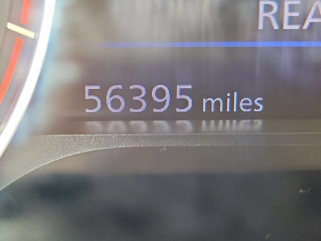 2024 Gun Metallic Nissan Altima 2.5 SR FWD Sedan