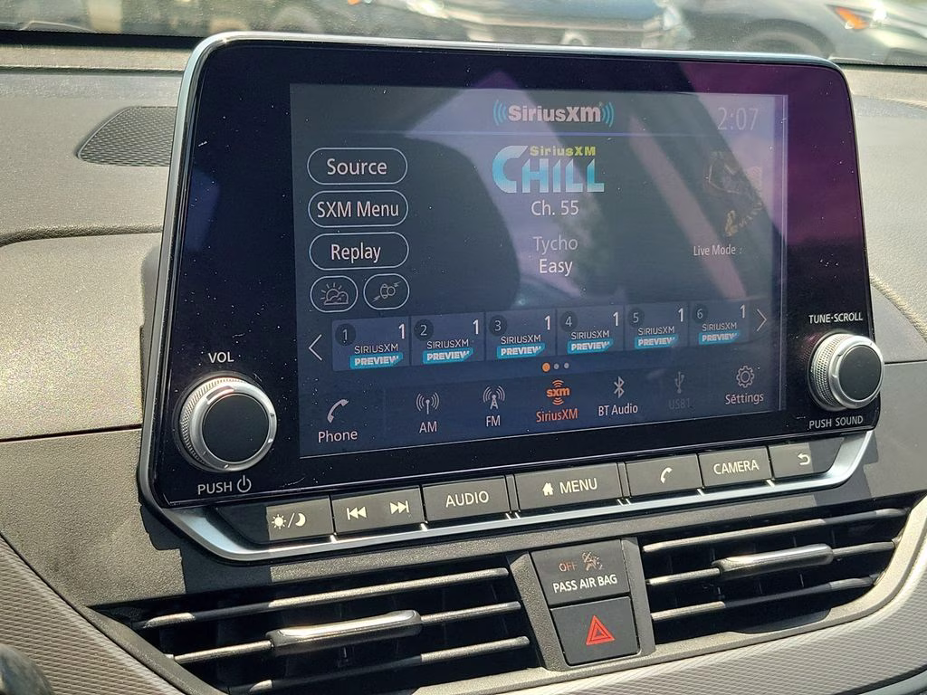 2024 Gun Metallic Nissan Altima 2.5 SR FWD Sedan