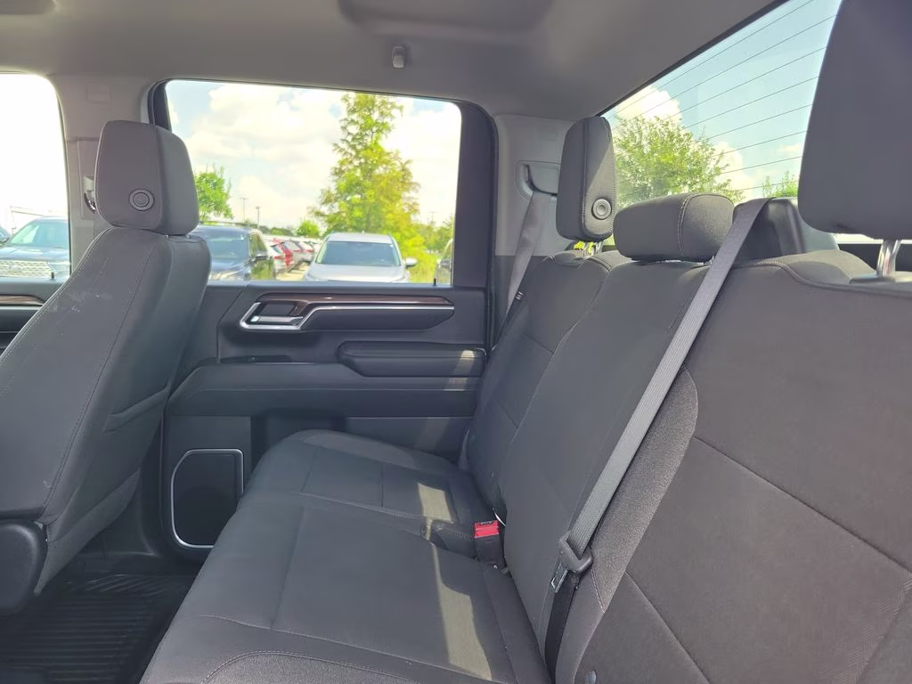 2025 Summit White Chevrolet Silverado 2500HD LT 4X4 Truck