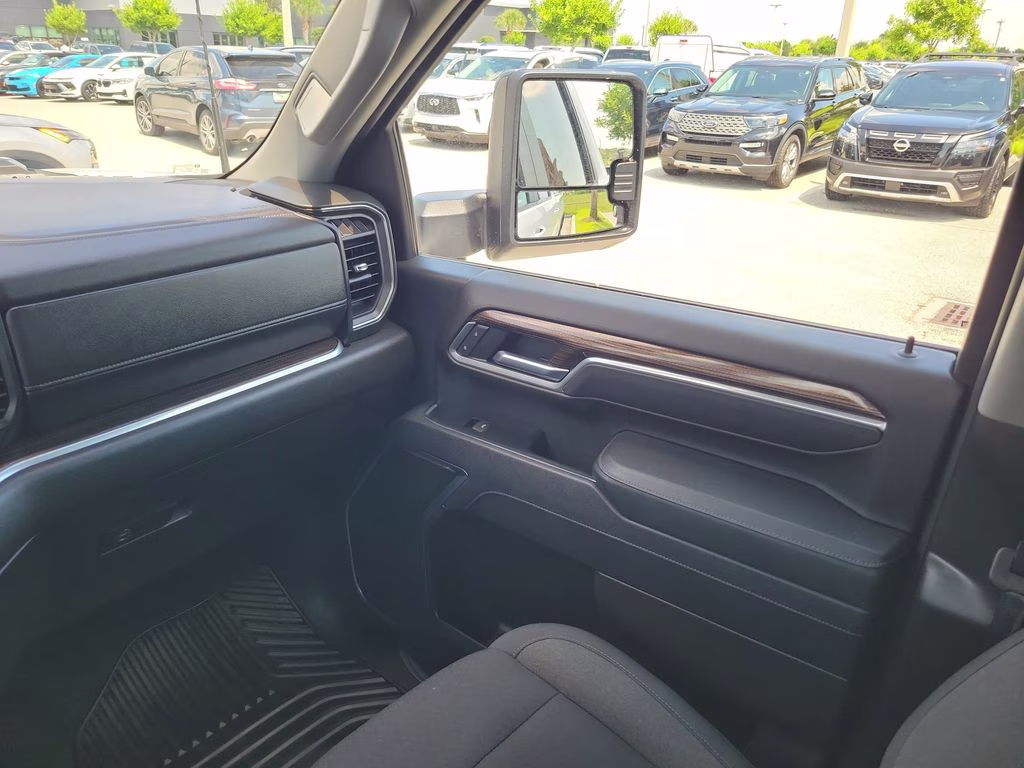 2025 Summit White Chevrolet Silverado 2500HD LT 4X4 Truck