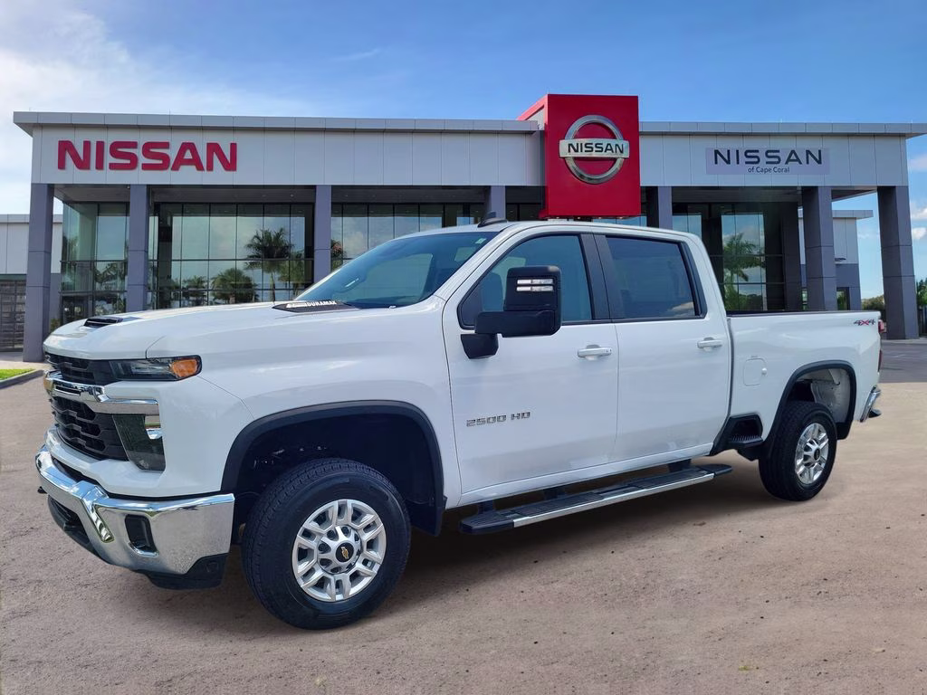 2025 Summit White Chevrolet Silverado 2500HD LT 4X4 Truck