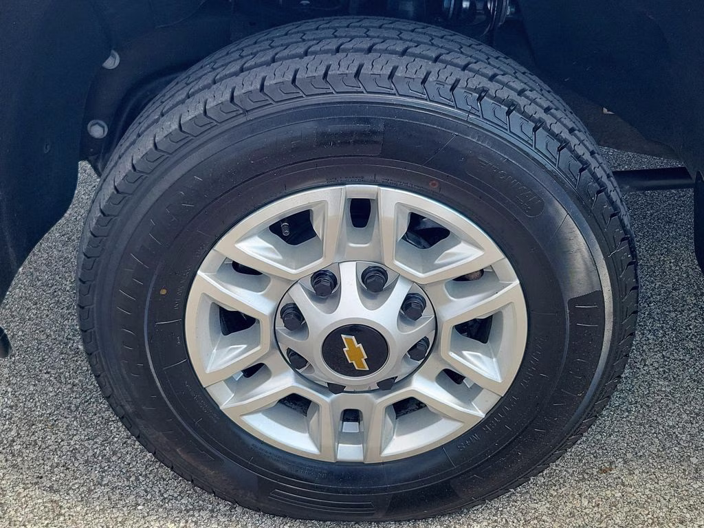 2025 Summit White Chevrolet Silverado 2500HD LT 4X4 Truck