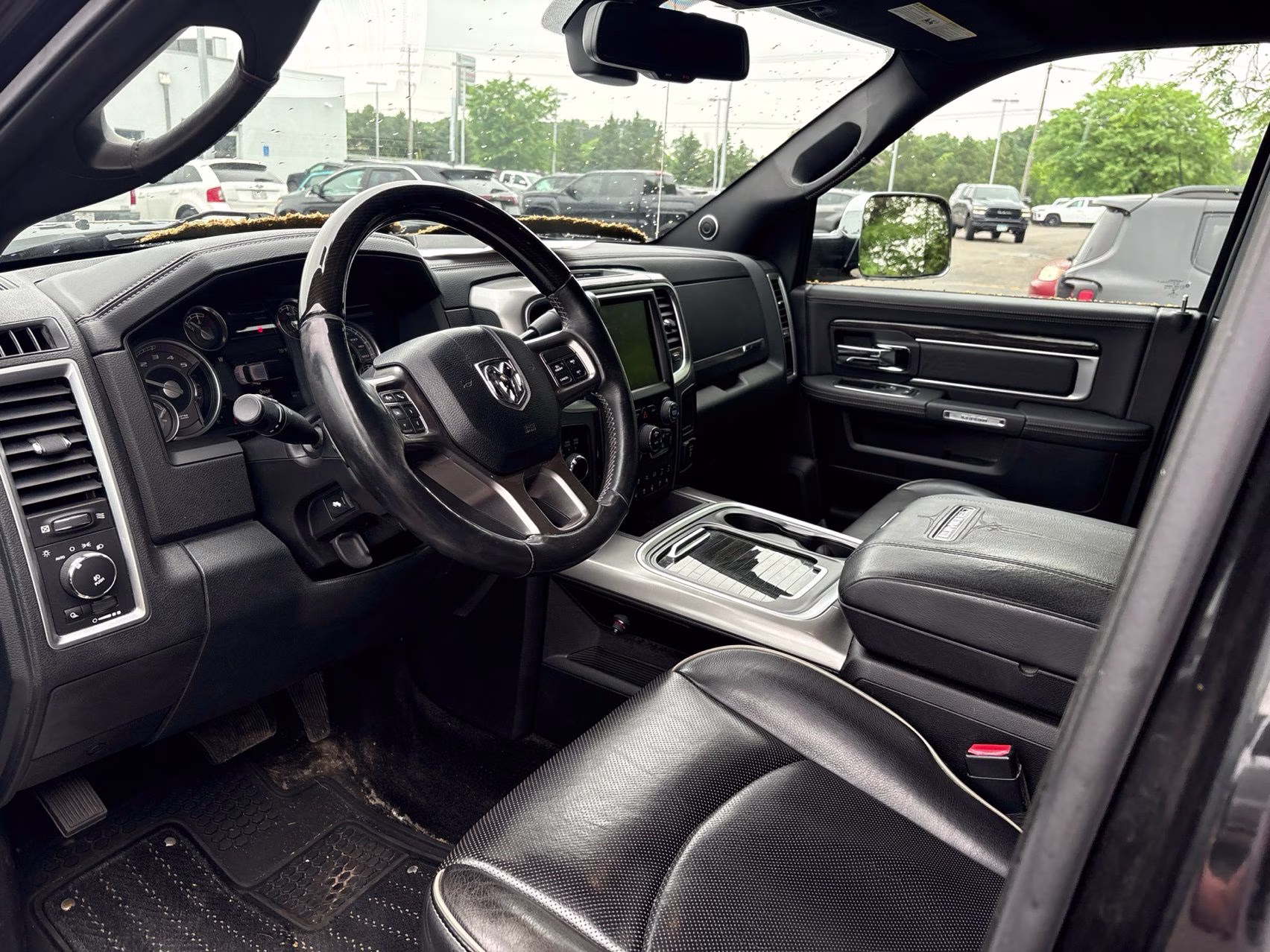 2016 Brilliant Black Crystal Pearlcoat Ram 2500 Limited 4X4 Truck