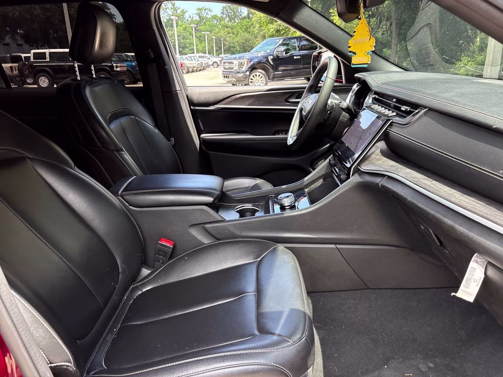 2024 Velvet Red Pearlcoat Jeep Grand Cherokee L Limited RWD SUV
