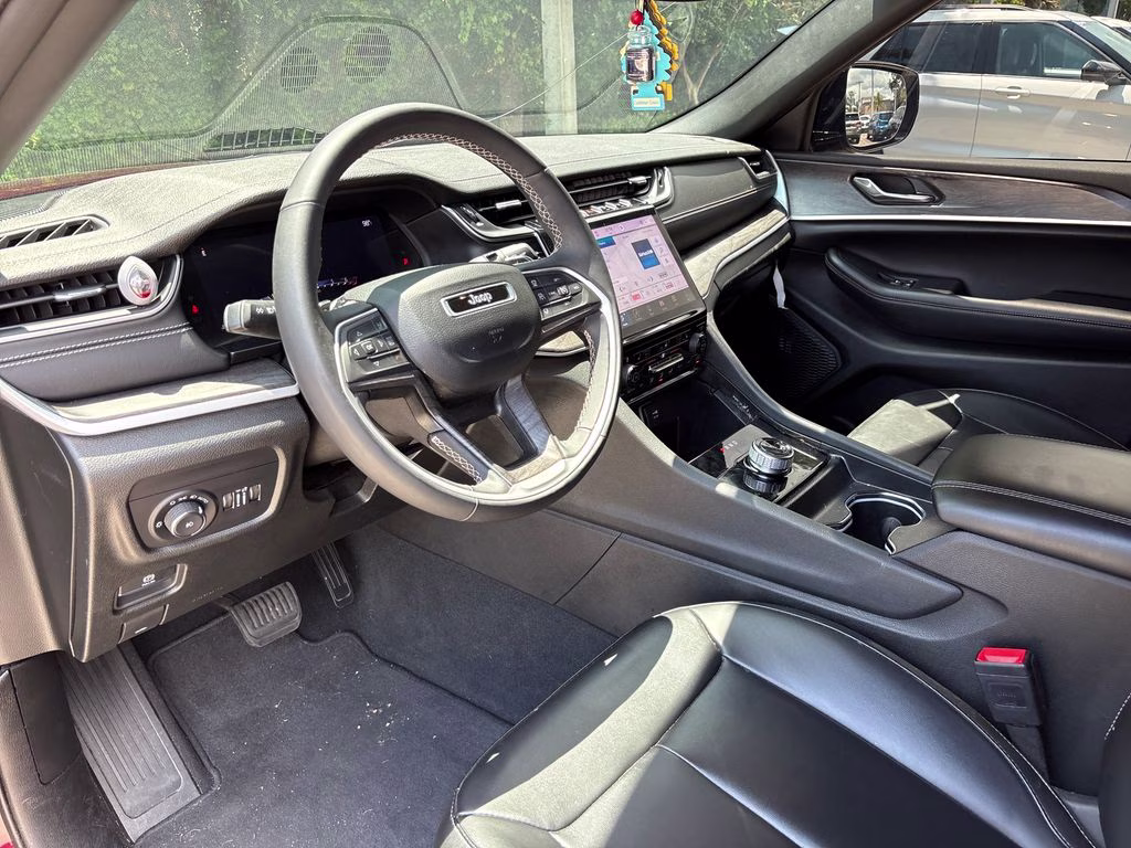 2024 Velvet Red Pearlcoat Jeep Grand Cherokee L Limited RWD SUV