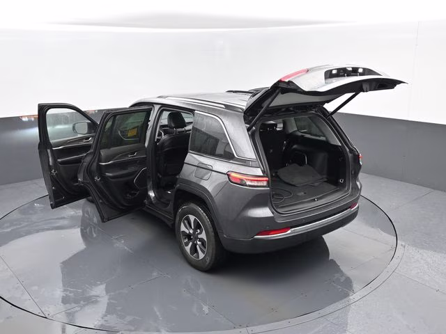 2022 Baltic Gray Metallic Clearcoat Jeep Grand Cherokee 4xe 4X4 SUV