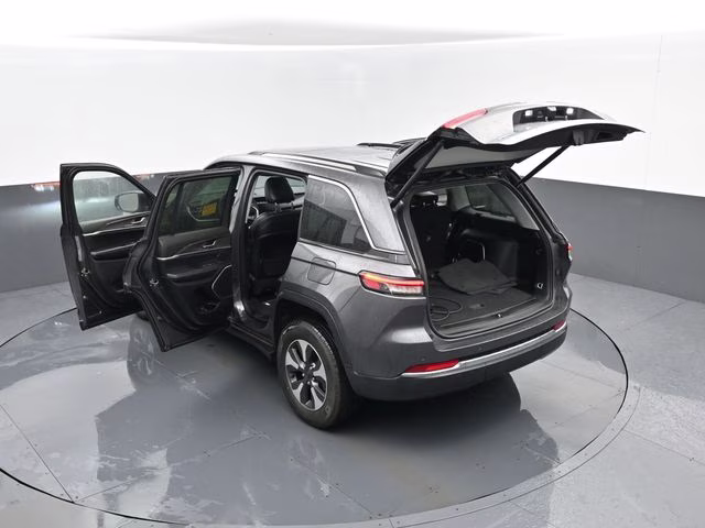 2022 Baltic Gray Metallic Clearcoat Jeep Grand Cherokee 4xe 4X4 SUV