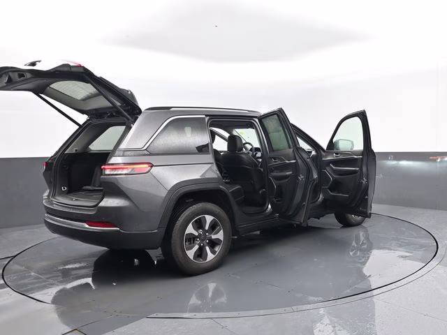2022 Baltic Gray Metallic Clearcoat Jeep Grand Cherokee 4xe 4X4 SUV