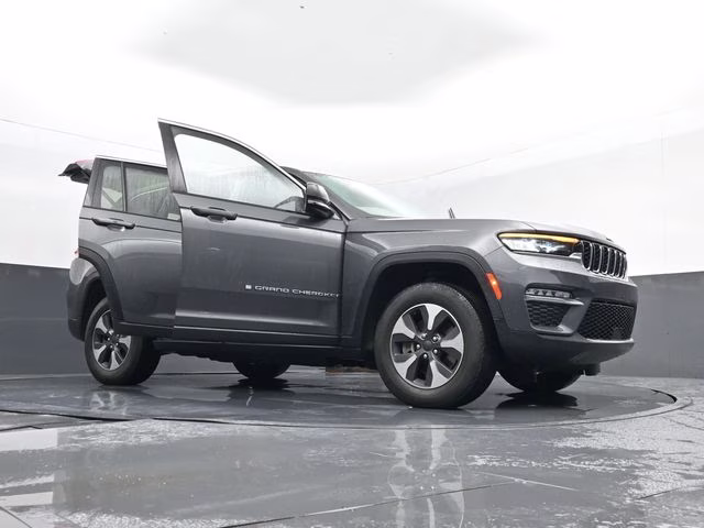 2022 Baltic Gray Metallic Clearcoat Jeep Grand Cherokee 4xe 4X4 SUV