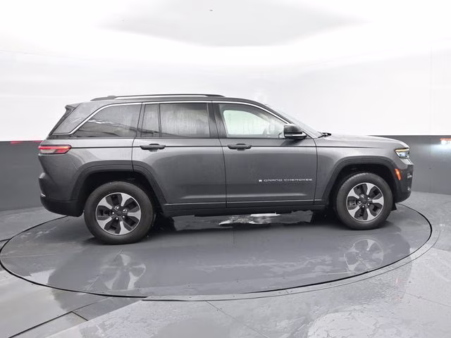 2022 Baltic Gray Metallic Clearcoat Jeep Grand Cherokee 4xe 4X4 SUV