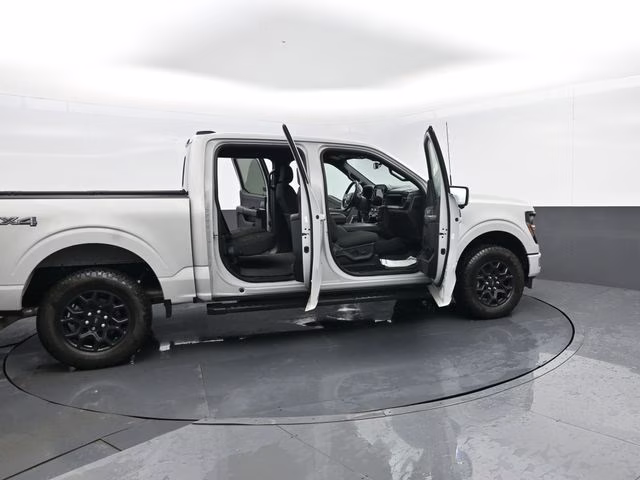 2024 White Ford F-150 XLT 4X4 Truck