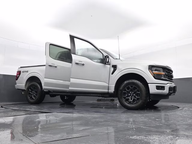 2024 White Ford F-150 XLT 4X4 Truck