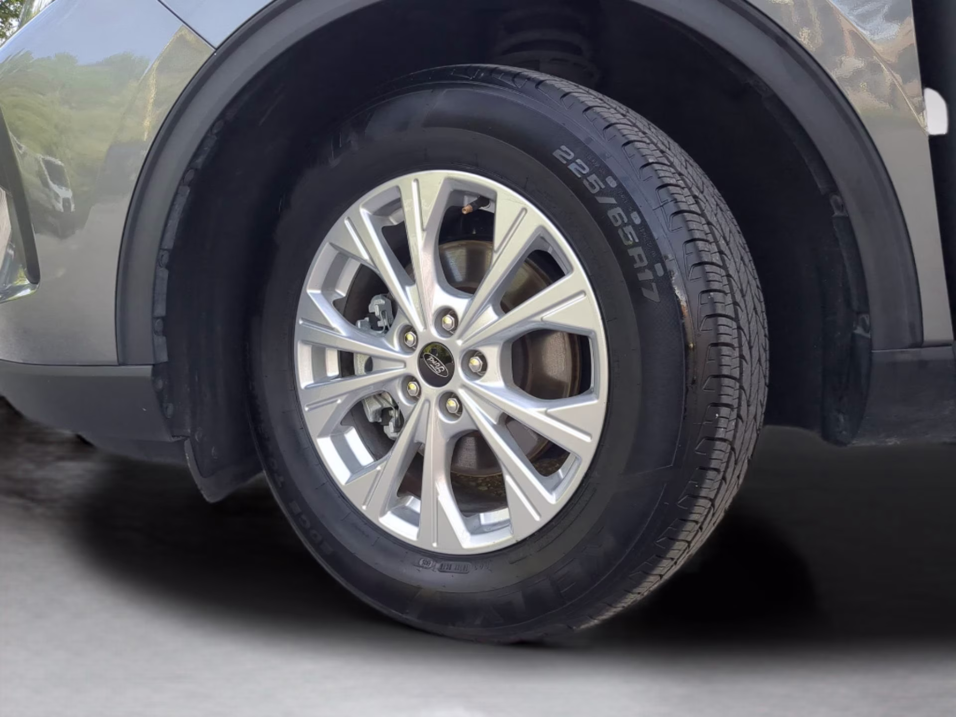 2024 Carbonized Gray Metallic Ford Escape Active FWD SUV