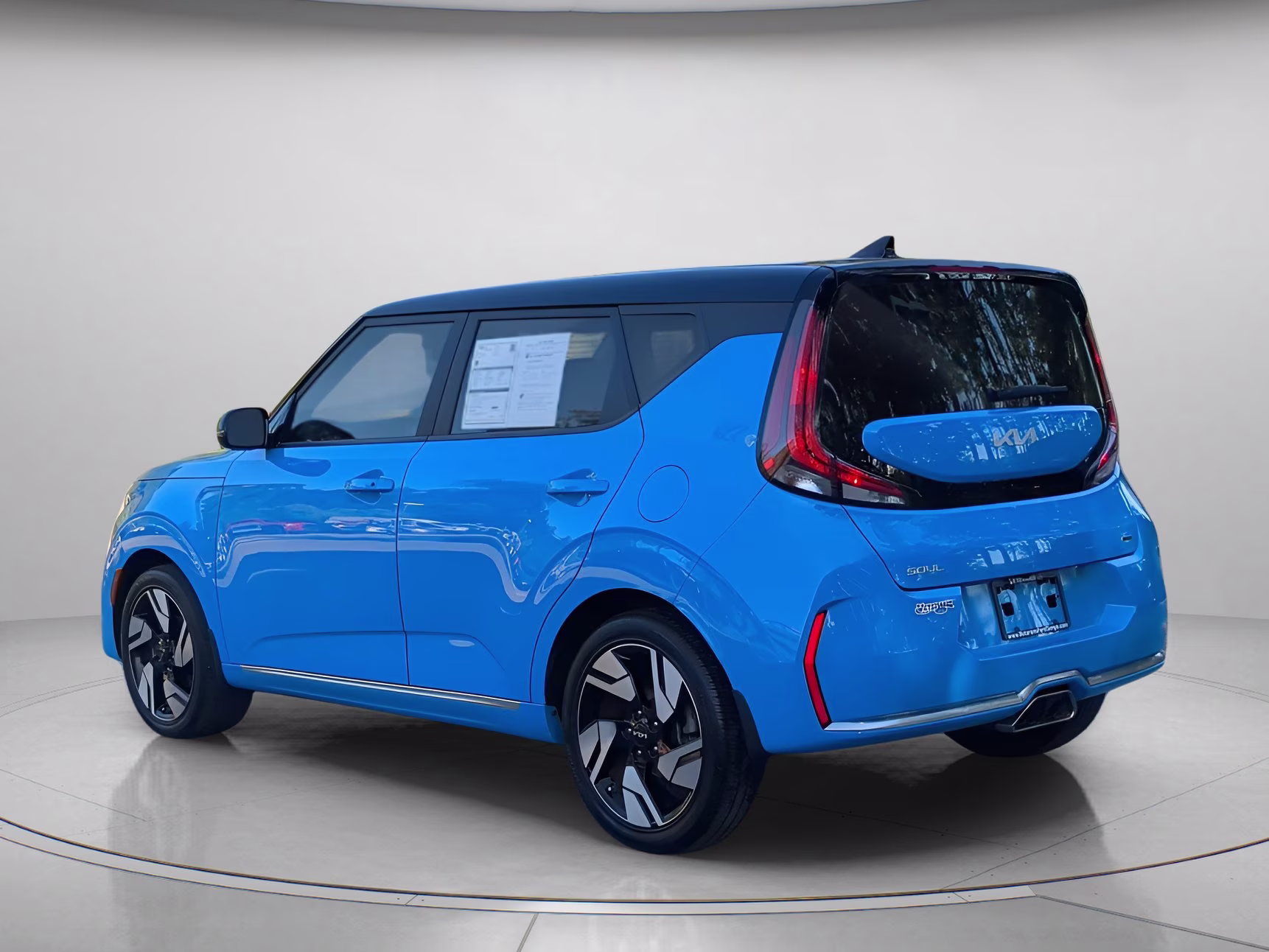 2024 Surf Blue W/Black Roof Kia Soul GT-Line FWD Hatchback