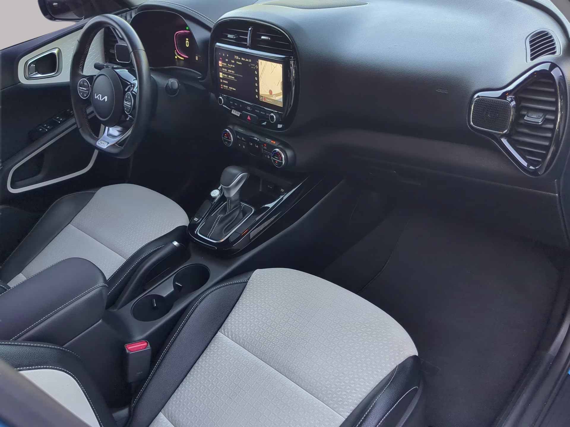 2024 Surf Blue W/Black Roof Kia Soul GT-Line FWD Hatchback