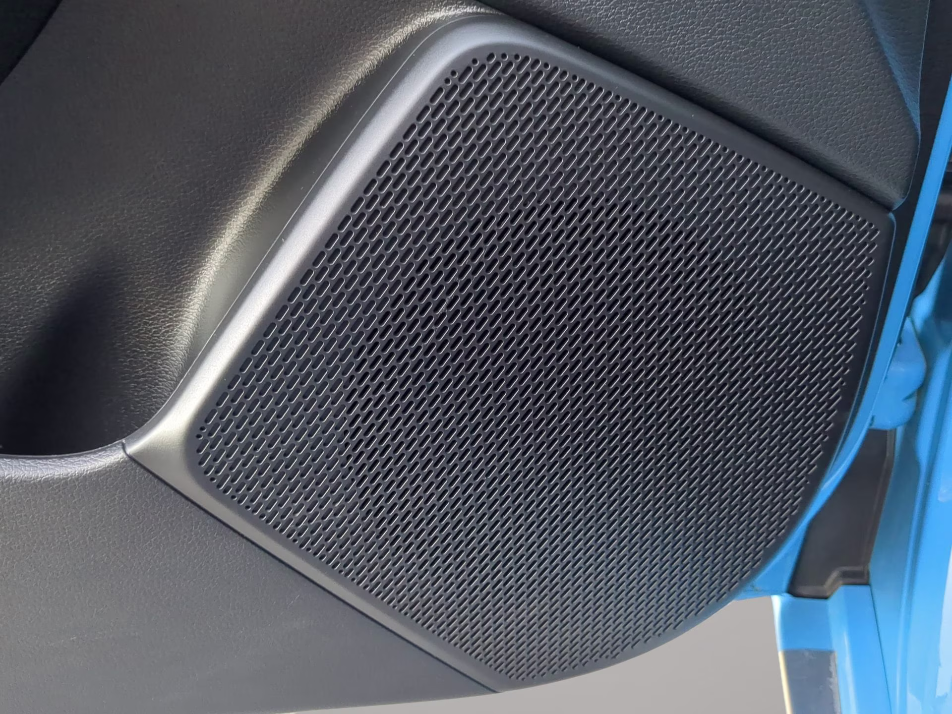 2024 Surf Blue W/Black Roof Kia Soul GT-Line FWD Hatchback