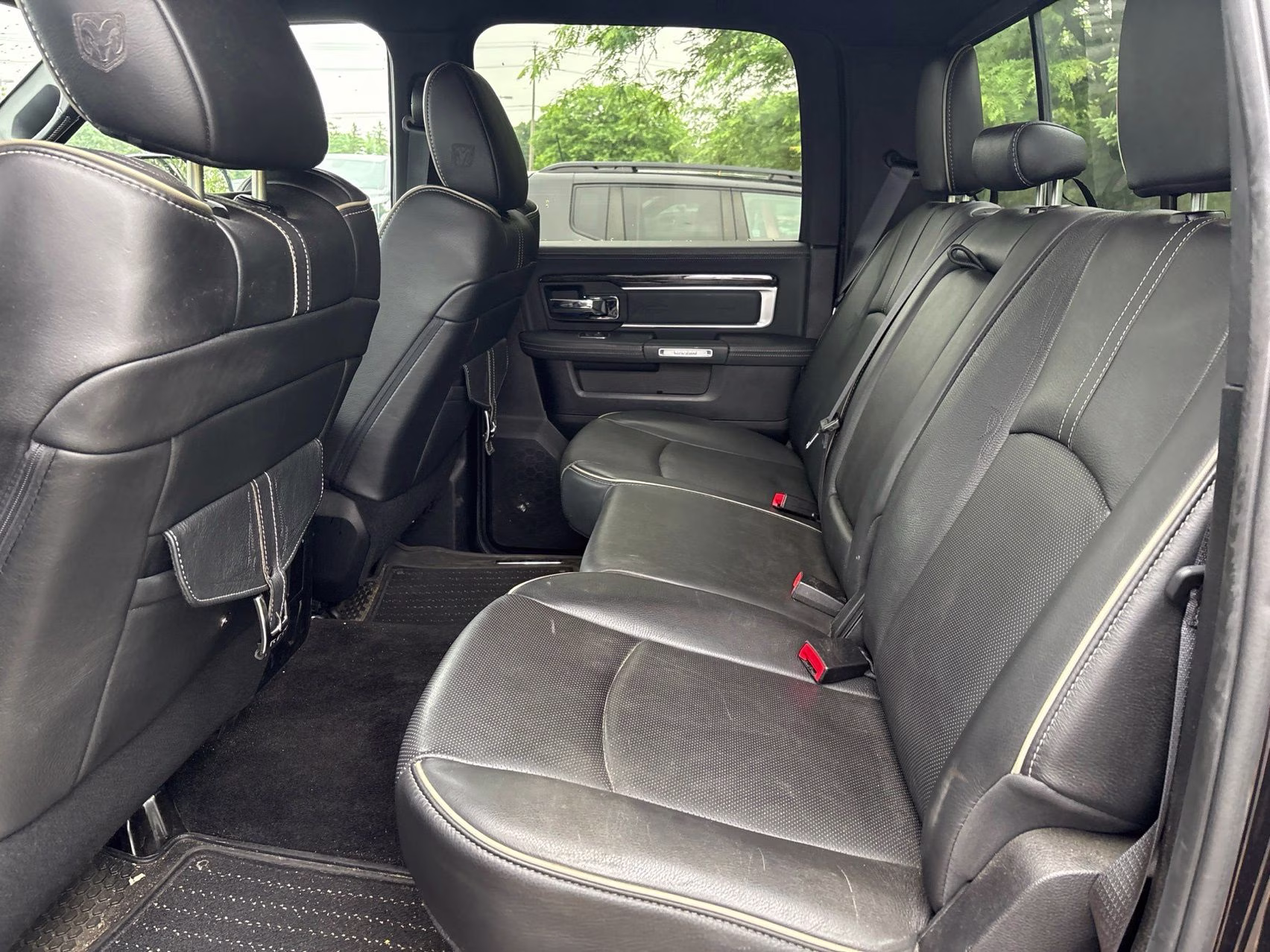 2016 Brilliant Black Crystal Pearlcoat Ram 2500 Limited 4X4 Truck