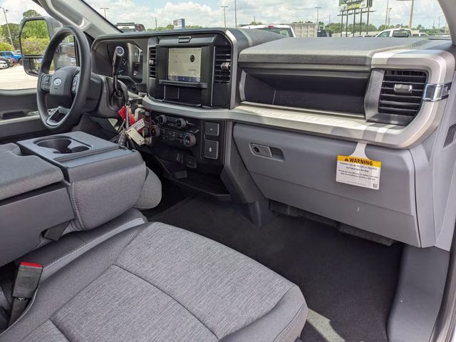 2026 Oxford White Ford Super Duty F-350 SRW XL 4X4 Truck