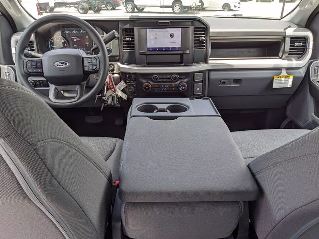 2026 Oxford White Ford Super Duty F-350 SRW XL 4X4 Truck