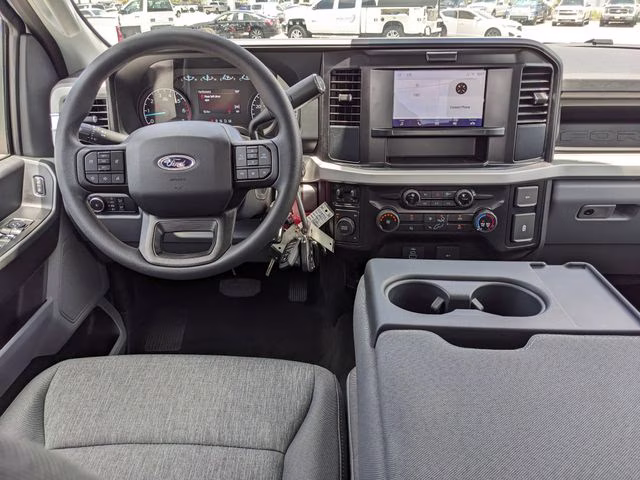 2026 Oxford White Ford Super Duty F-350 SRW XL 4X4 Truck