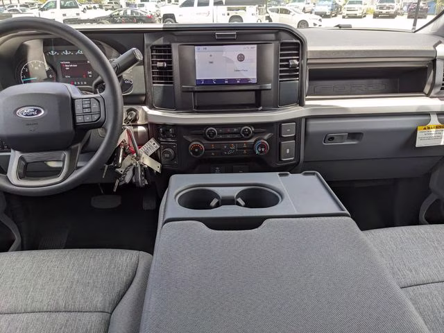 2026 Oxford White Ford Super Duty F-350 SRW XL 4X4 Truck