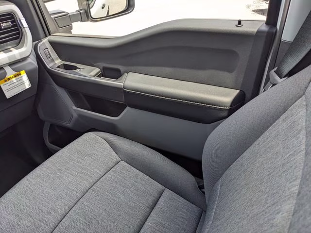 2026 Oxford White Ford Super Duty F-350 SRW XL 4X4 Truck