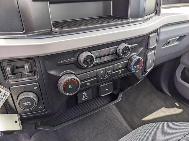 2026 Oxford White Ford Super Duty F-350 SRW XL 4X4 Truck