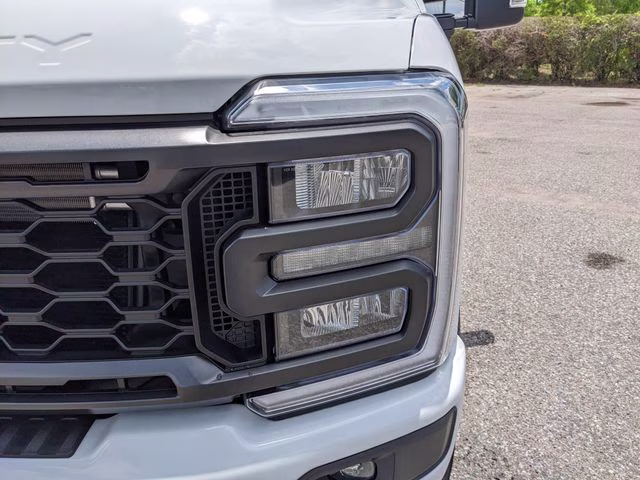 2026 Oxford White Ford Super Duty F-350 SRW XL 4X4 Truck