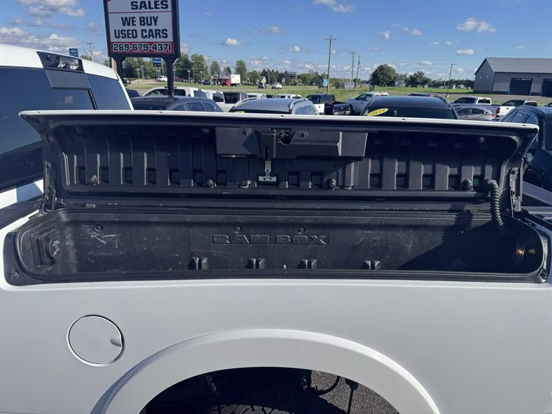 2023 Pearl White Ram 2500 Limited LIFTED BDS LIFT 4X4 Truck