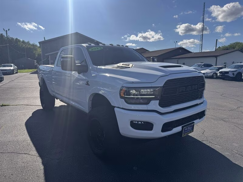 2023 Pearl White Ram 2500 Limited LIFTED BDS LIFT 4X4 Truck