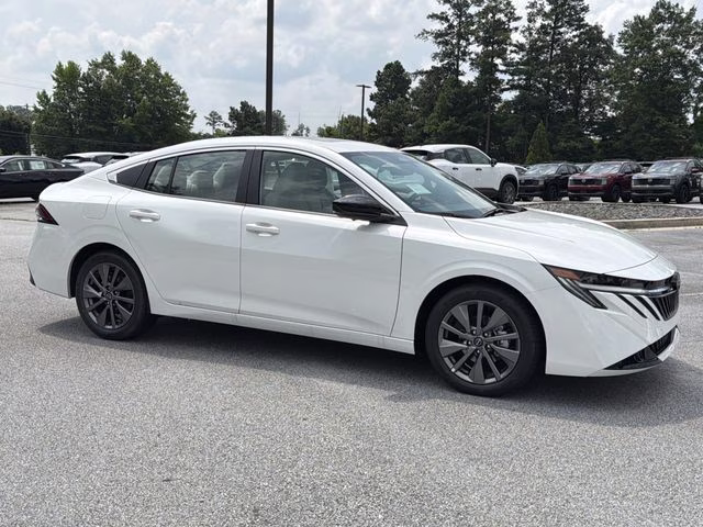 2026 Aspen White Tricoat Nissan Sentra SL FWD Sedan