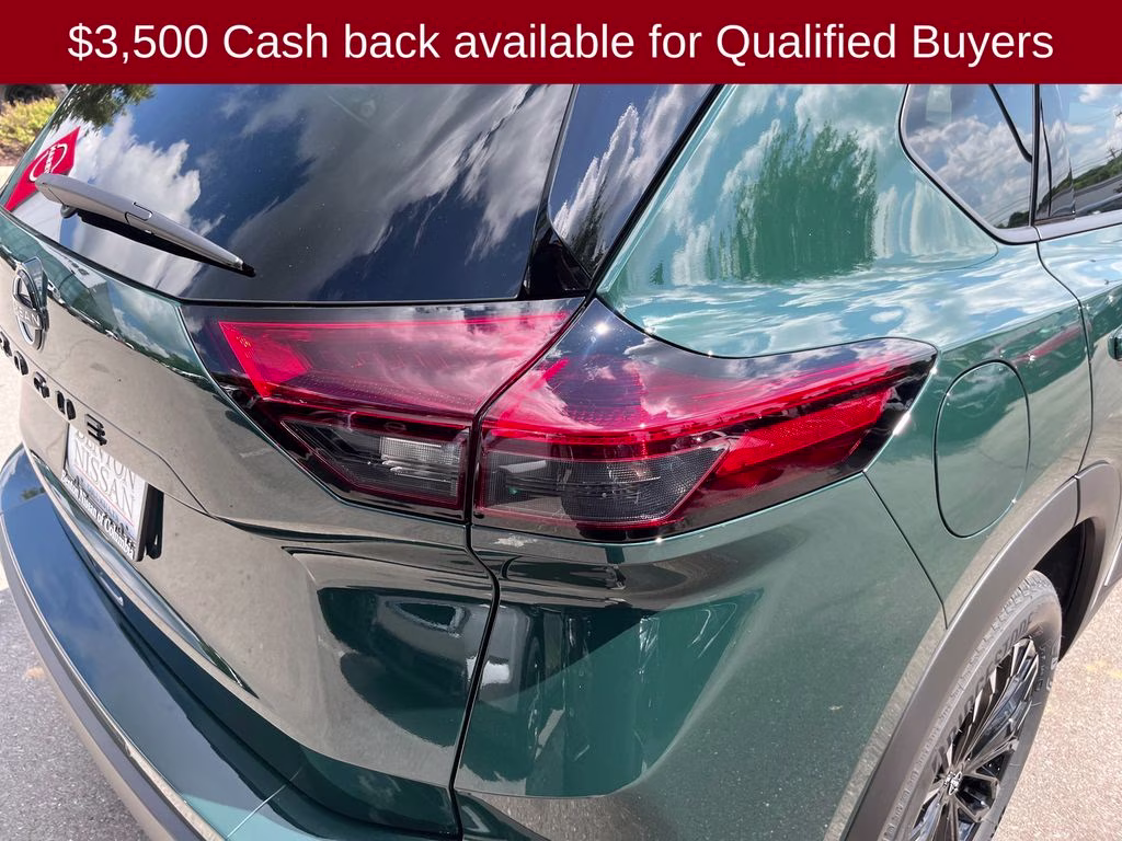 2026 Obsidian Green Nissan Rogue Dark Armor FWD SUV