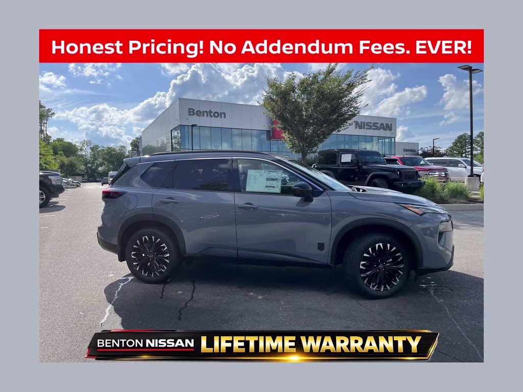 2026 Boulder Gray Pearl Nissan Rogue Dark Armor FWD SUV